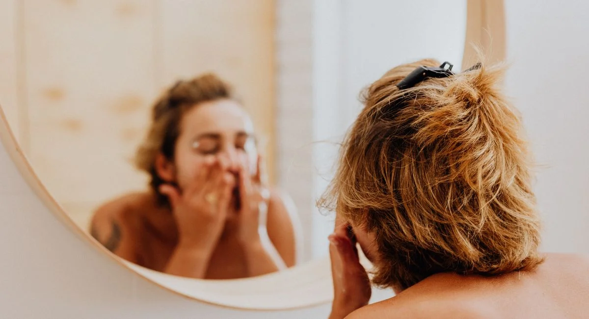 Le coffret soin du visage pour homme : comment choisir le produit idéal pour une routine réussie ?